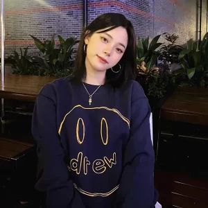 Drew House 歐陽娜娜同款 手繪素描笑臉刺繡圓領衛衣